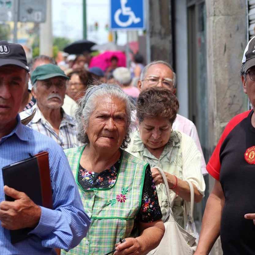 ¿cuánto Se Elevará La Pensión De Los Adultos Mayores En El 2022 Diario Gráficoemk 4452